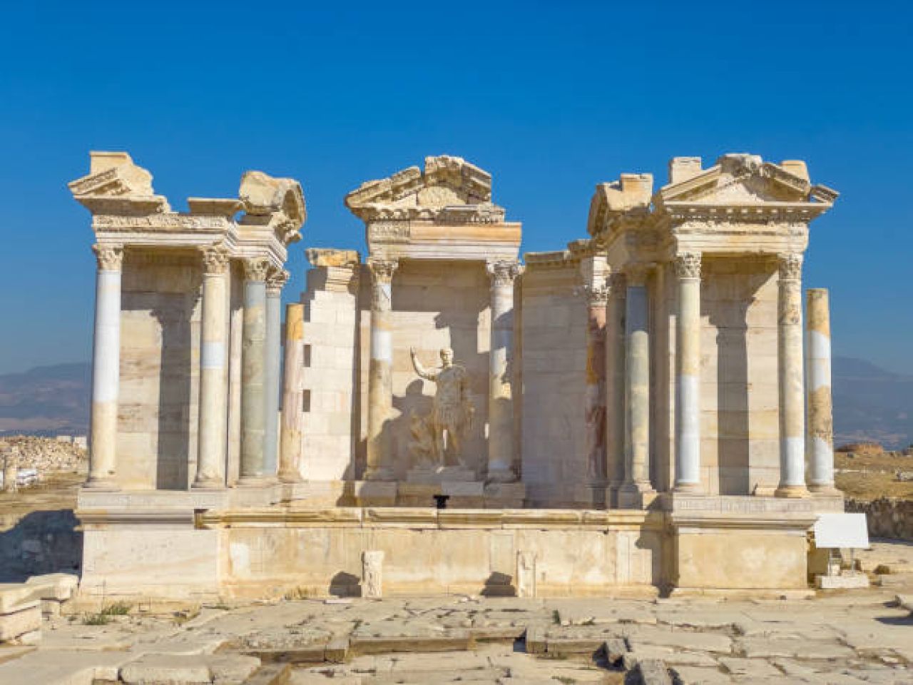 Comfortable transportation to attractions in Denizli with Antalya Airport transfer service