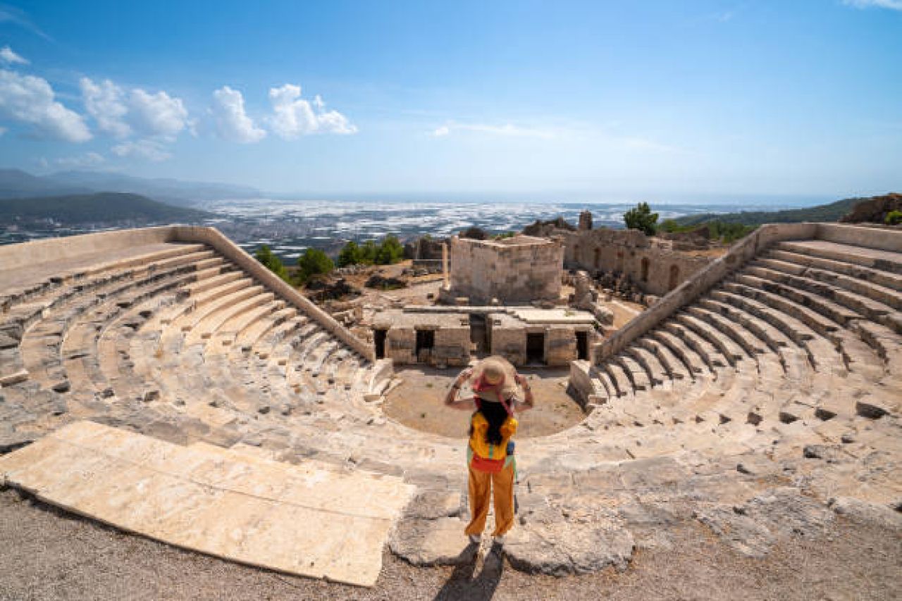 Comfortable transportation to attractions in Kumluca with Antalya Airport transfer service