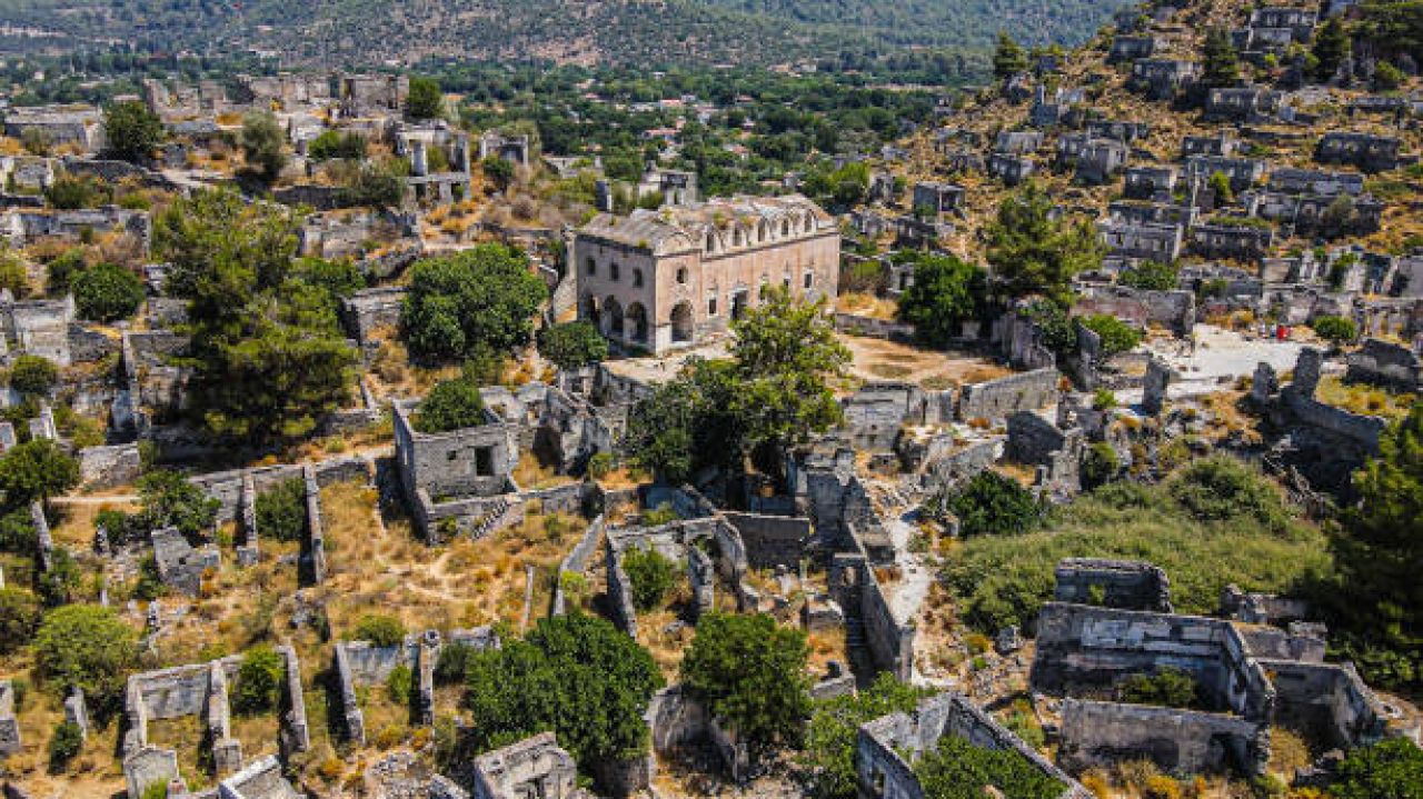 Comfortable access to Oludeniz attractions with Dalaman Airport transfer service